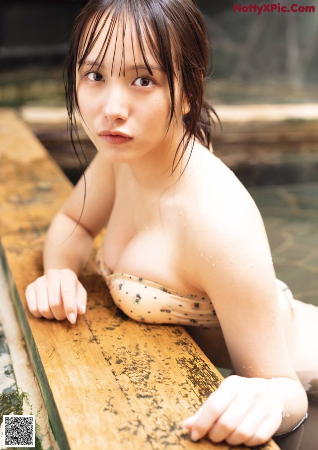 Mayu Niiya 新谷真由, Young Gangan 2021 No.22 (ヤングガンガン 2021年22号) No.f5dee9